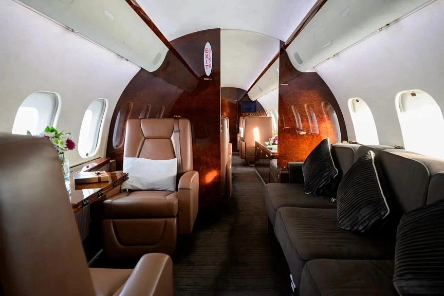 Bombardier Global 5000 T7-LAVI