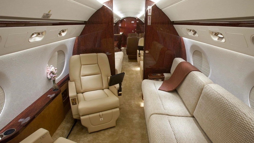 Gulfstream G-550 B-8255