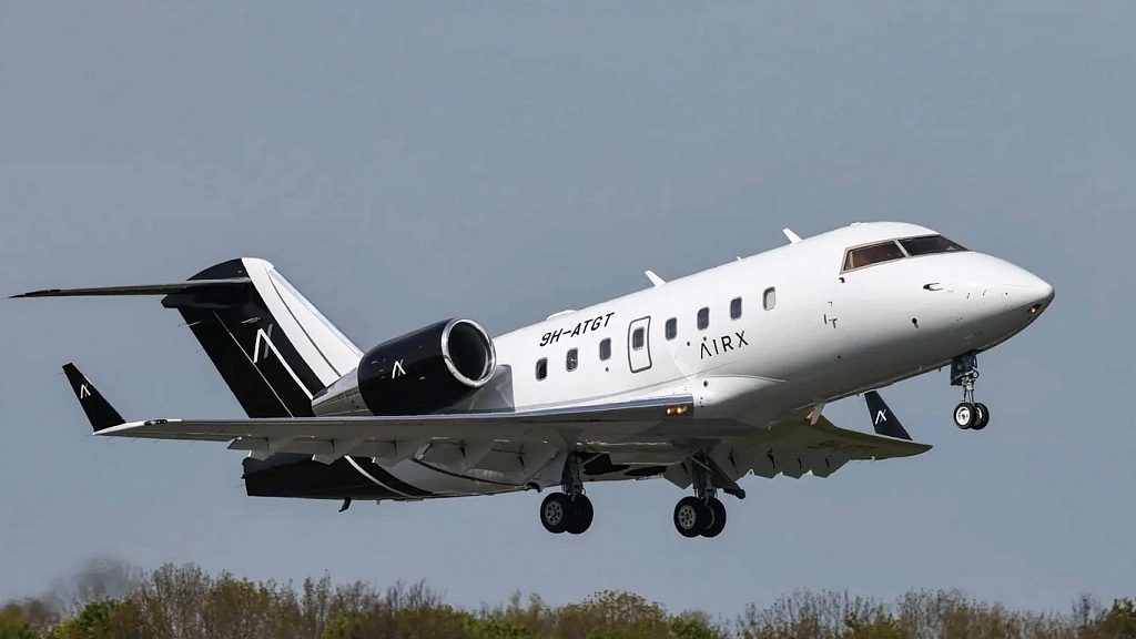 Bombardier Challenger 604 9H-ATGT