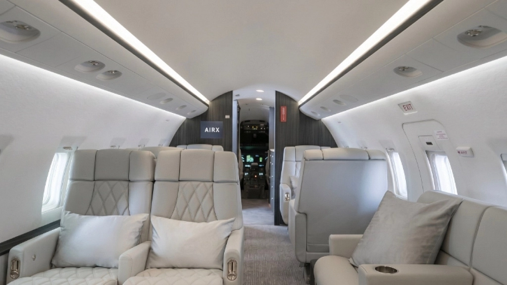 Bombardier Challenger 604 9H-ATGT