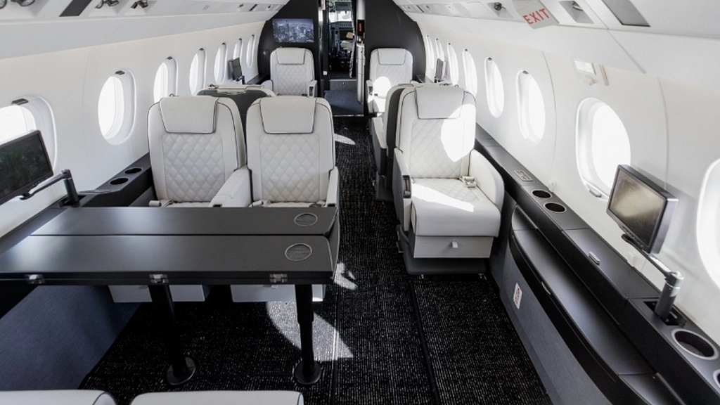 Dassault Falcon 2000LX N107RG
