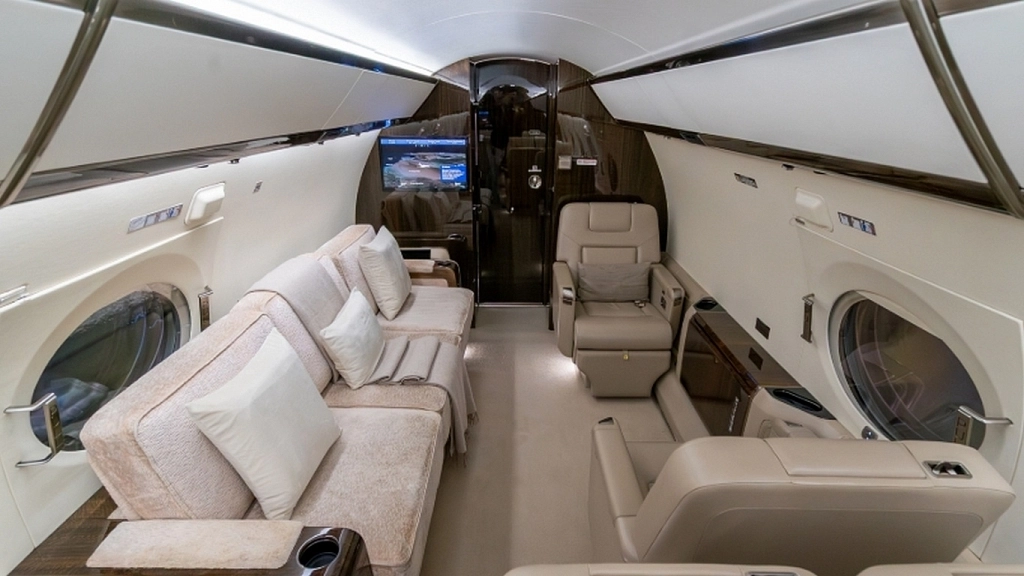 Gulfstream G-450 T7-MID