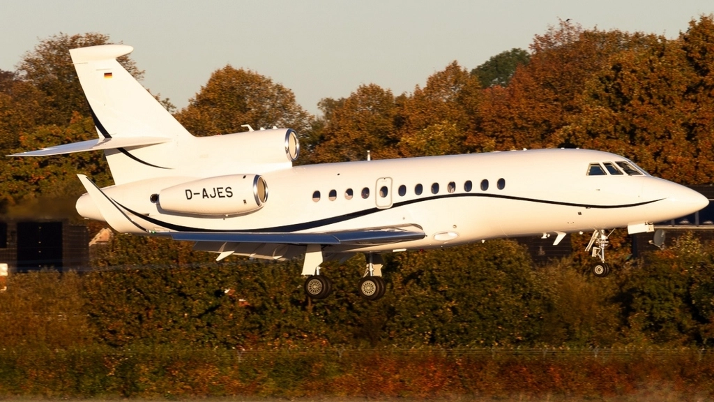 Dassault Falcon 900LX D-AJES