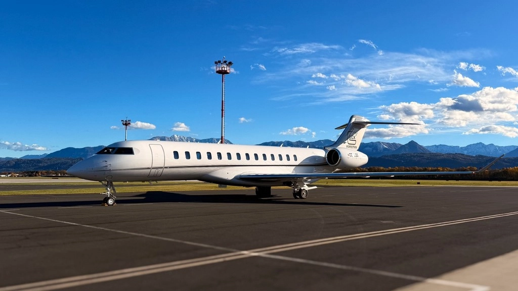 Bombardier Global 7500 OE-LGG