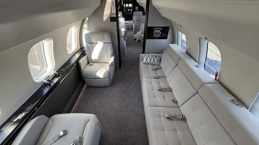 Bombardier Global 7500 OE-LGG