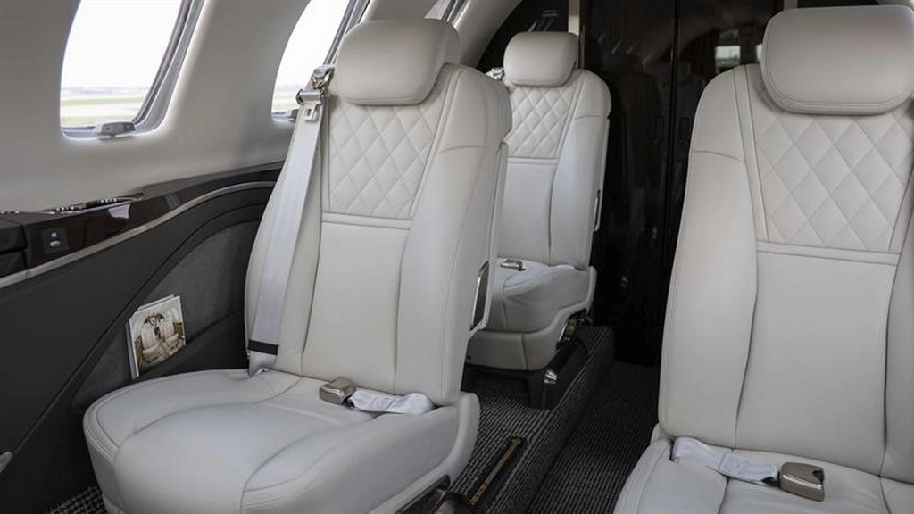Cessna Citation CJ4 Gen 2 N812NE