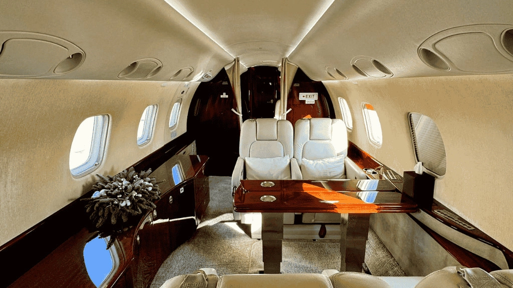 Embraer Legacy 600 UP-EM012