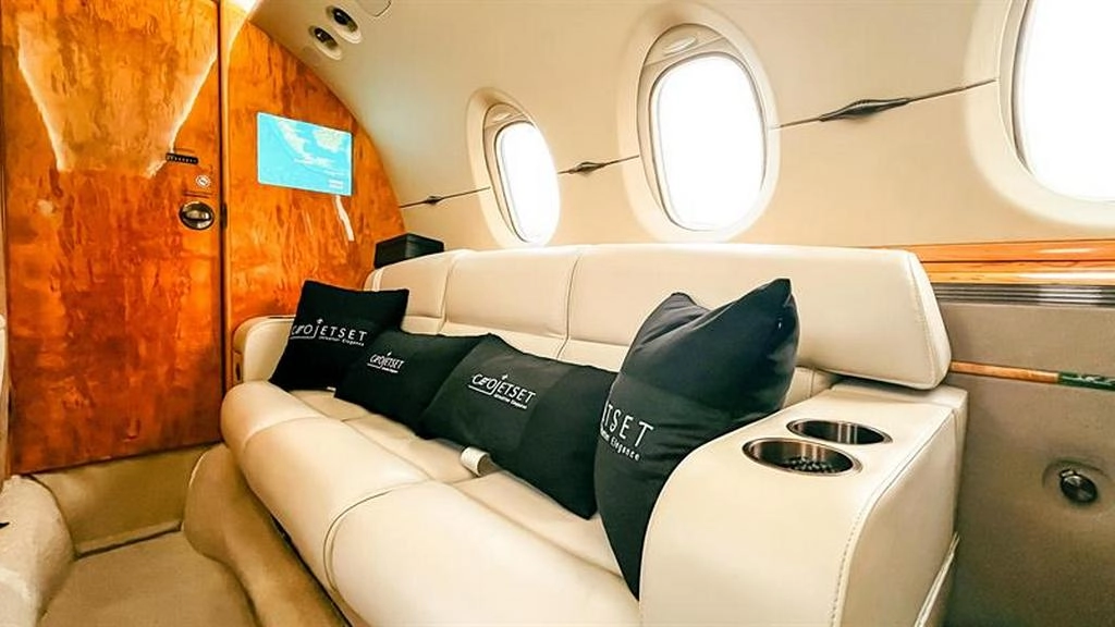 Hawker 850XP PK-CEO