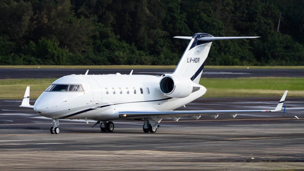 Bombardier Challenger 605 LV-HQR
