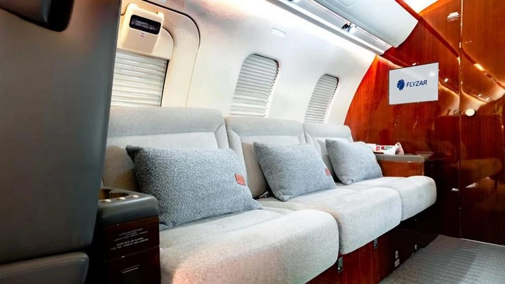 Bombardier Challenger 605 LV-HQR