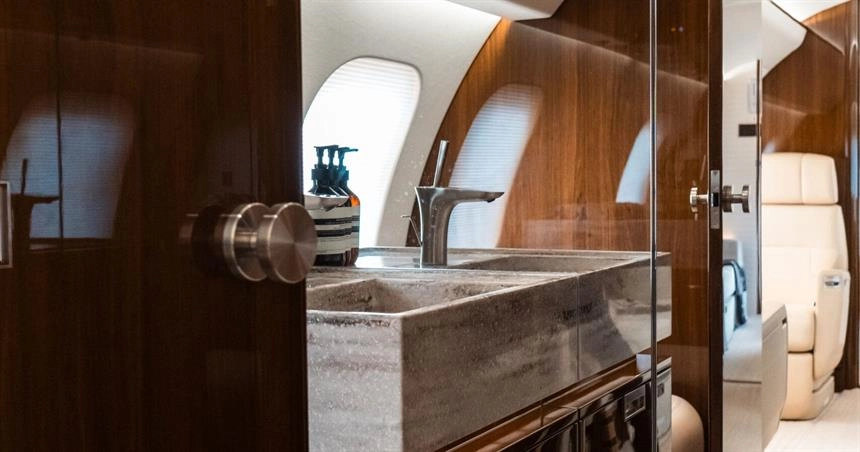 Bombardier Global 7500 9H-MAX