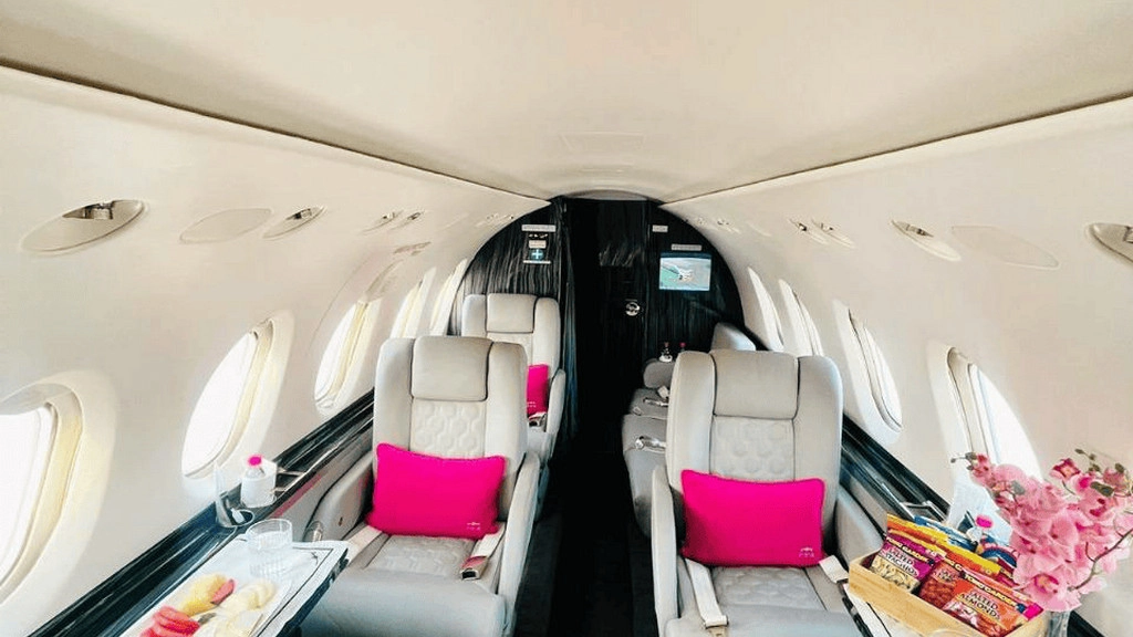 Hawker 800XP VT-LIB