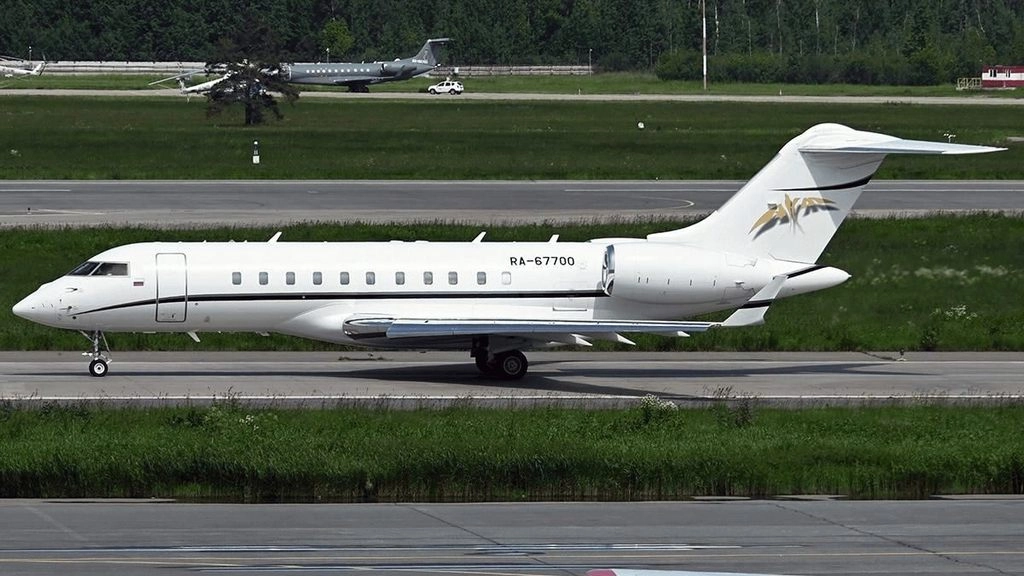 Bombardier Global 5000 RA-67700