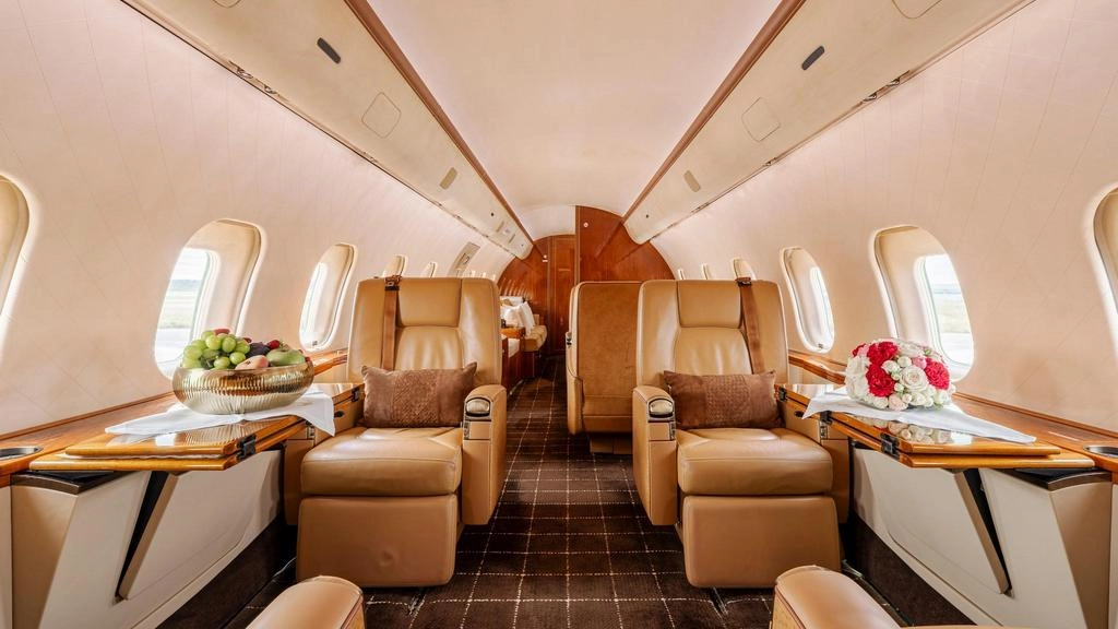 Bombardier Global 5000 RA-67700