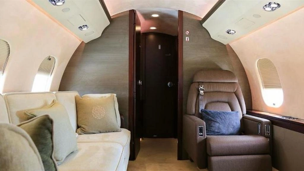 Bombardier Global Express XRS A6-AFC