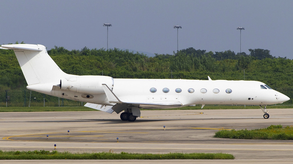 Gulfstream G-550 B-8132