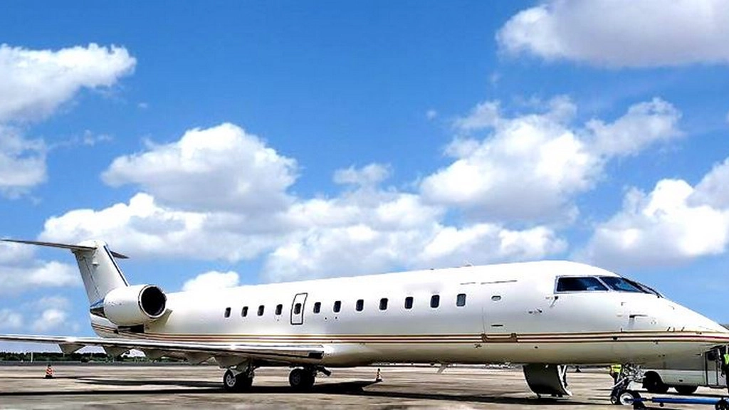 Bombardier Challenger 850 B-3006