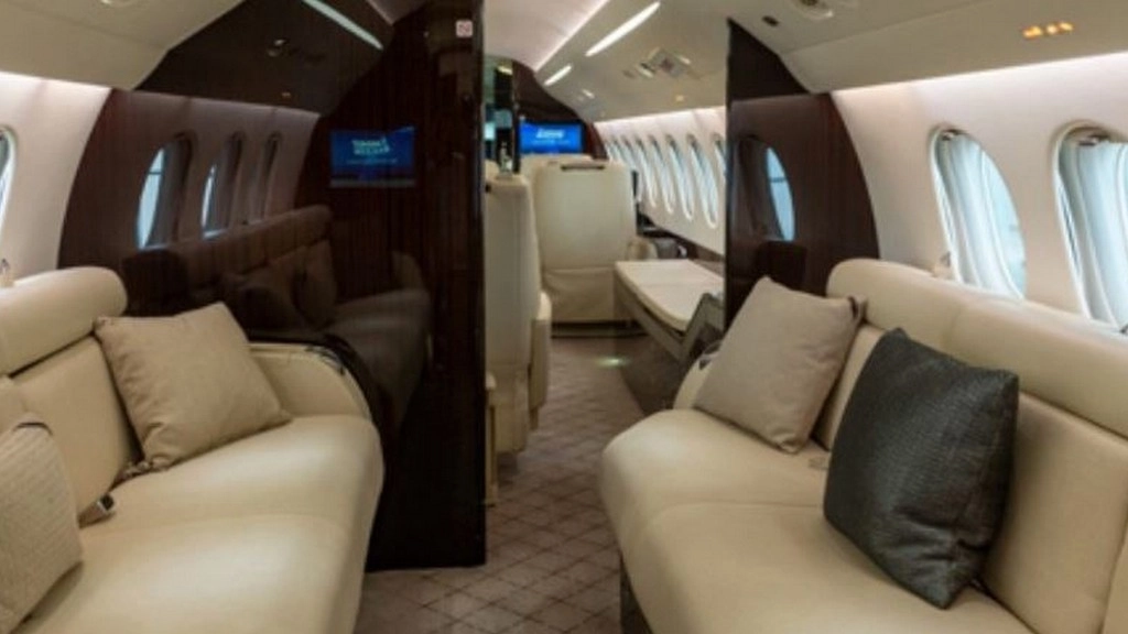 Dassault Falcon 7X 9H-BELL