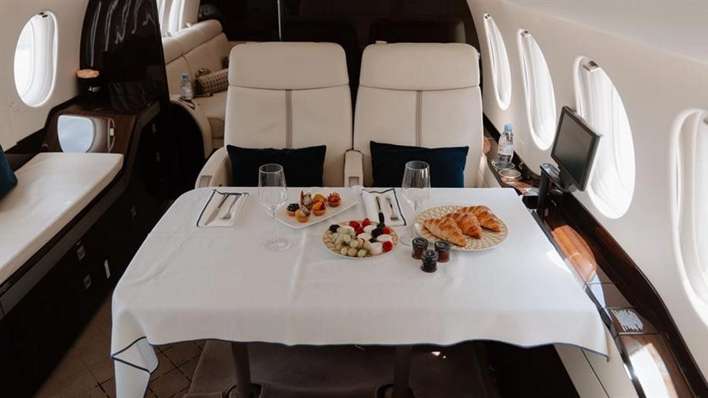 Dassault Falcon 7X 9H-BELL