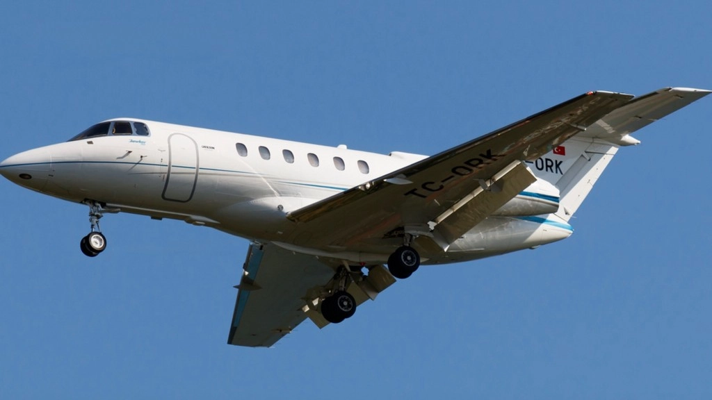 Hawker 750 TC-ORK
