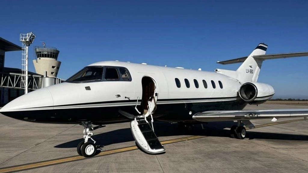 Hawker 800XP LV-BBG