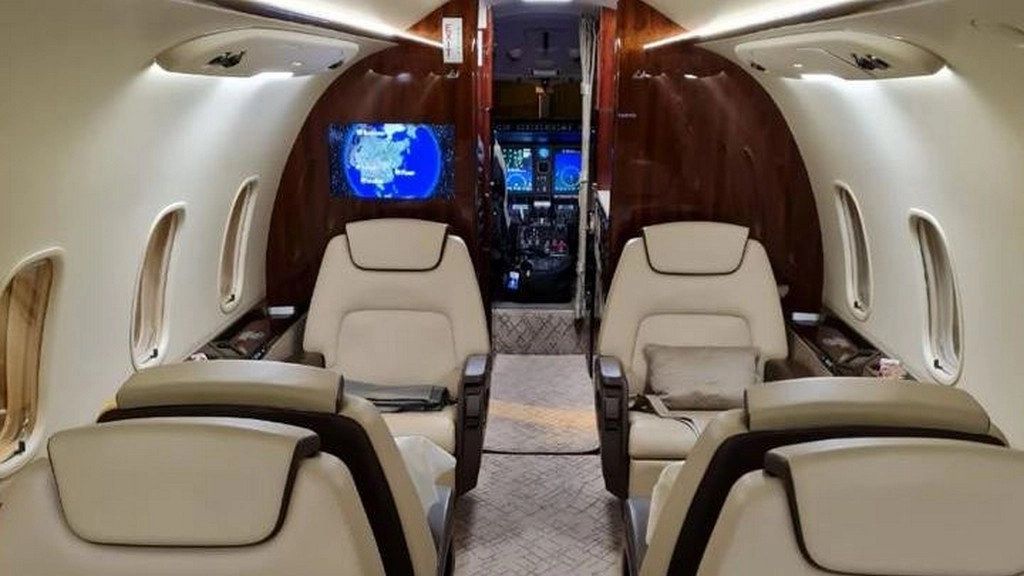 Bombardier Challenger 350 LV-HAT