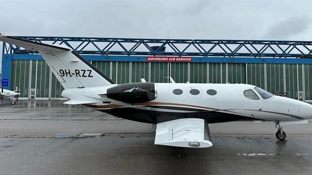 Cessna Citation Mustang 9H-RZZ