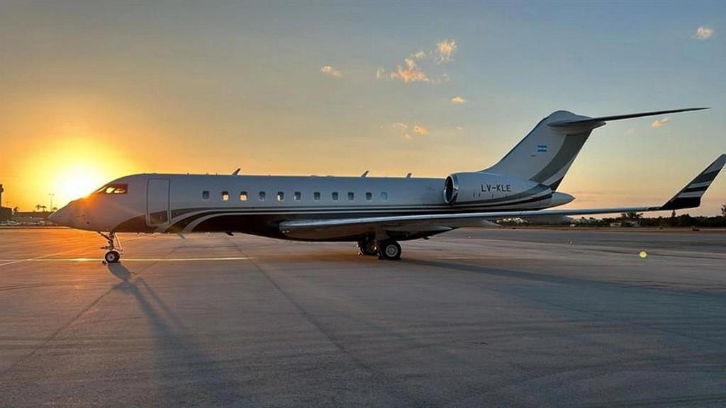 Bombardier Global 5000 LV-KLE