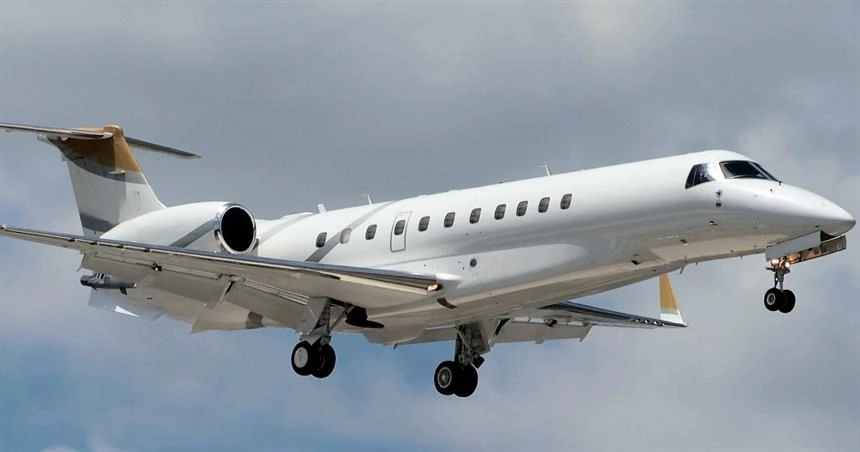 Embraer Legacy 650 A6-AFO
