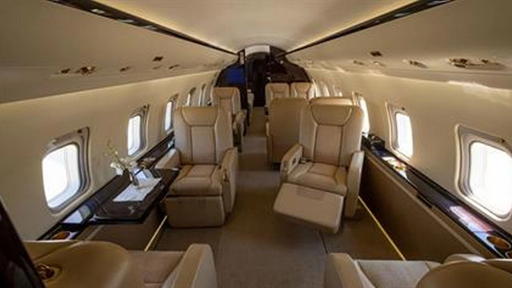 Bombardier Challenger 850 9H-VGA
