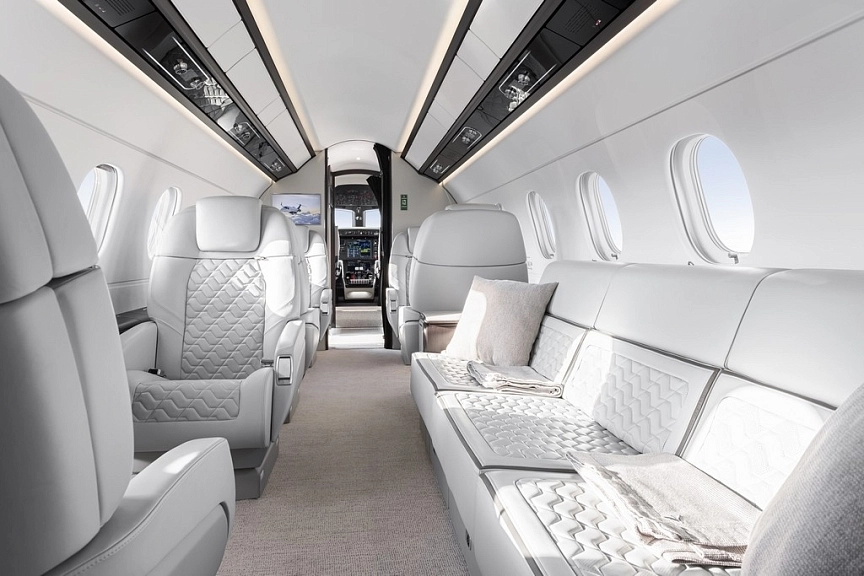 Embraer Praetor 600 G-LZRI