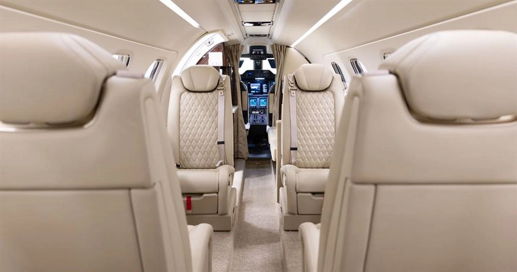 Embraer Phenom 300E HB-VPI