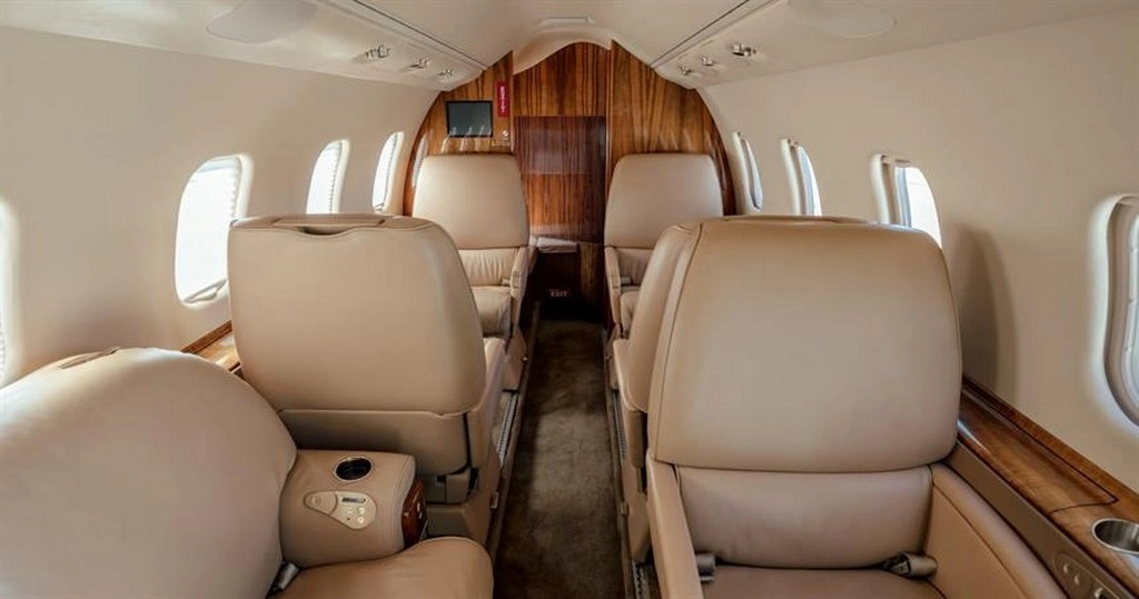 Bombardier Learjet 60 ES-PVN