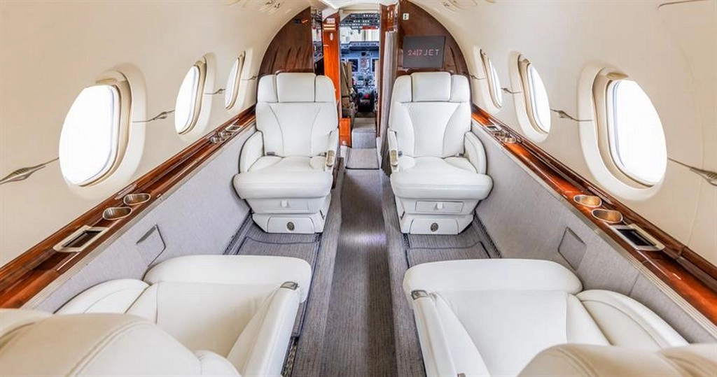 Hawker 900XP N890TX