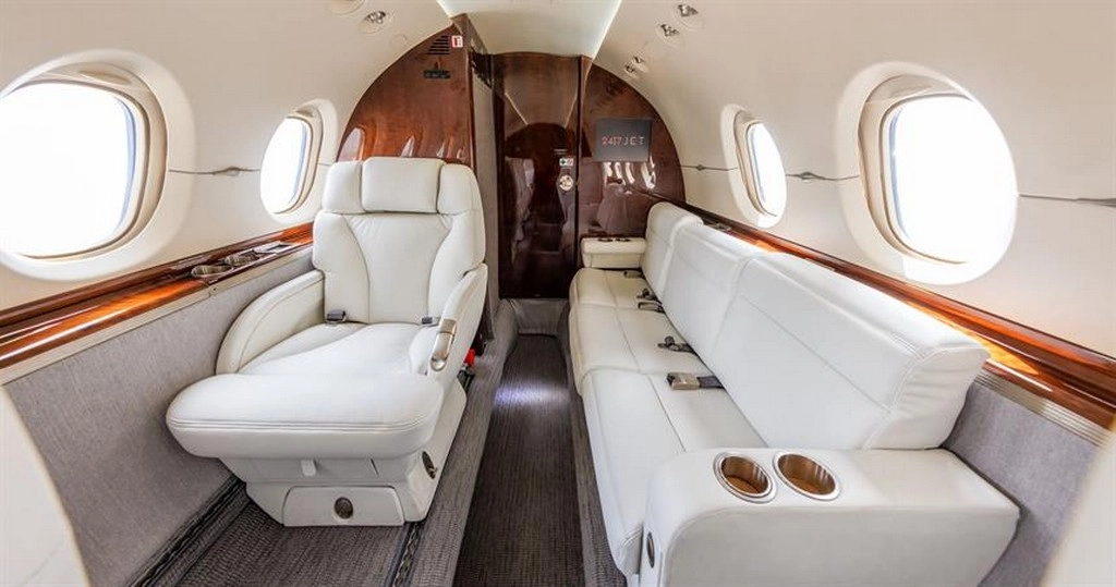Hawker 900XP N890TX