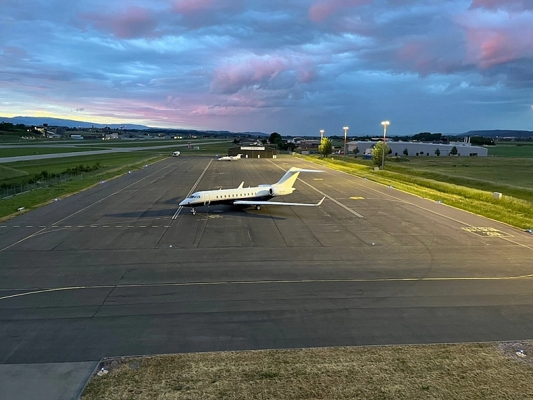 Bombardier Global 5000 9H-ASB