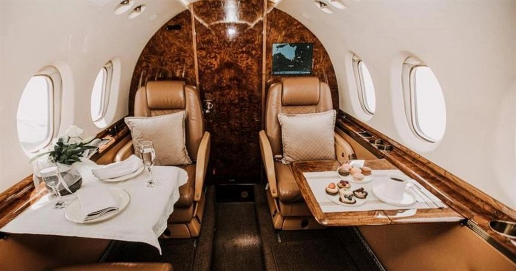Hawker 750 TC-FBC