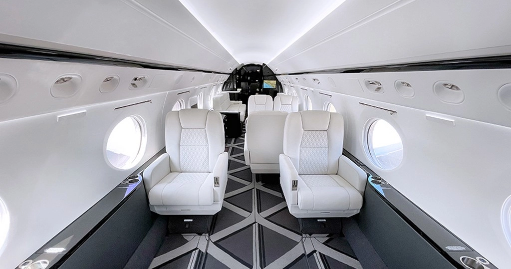 Gulfstream G-IVSP N121JE