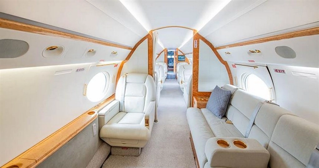 Gulfstream G-V N934HE