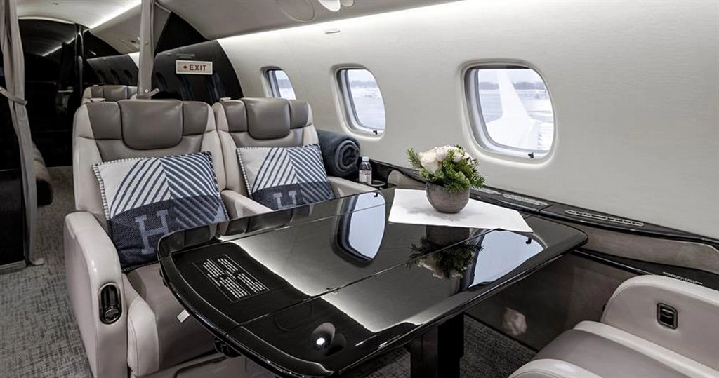 Embraer Legacy 650 YL-ONR