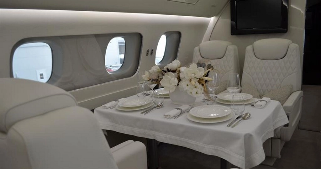 Embraer Lineage 1000E YL-UAG