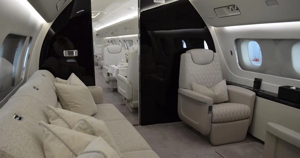 Embraer Lineage 1000E YL-UAG