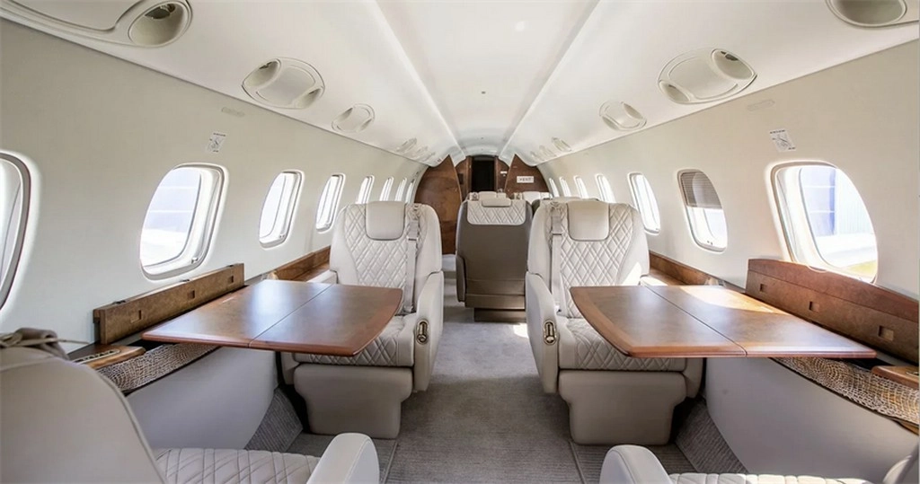 Embraer Legacy 600 OE-LOW