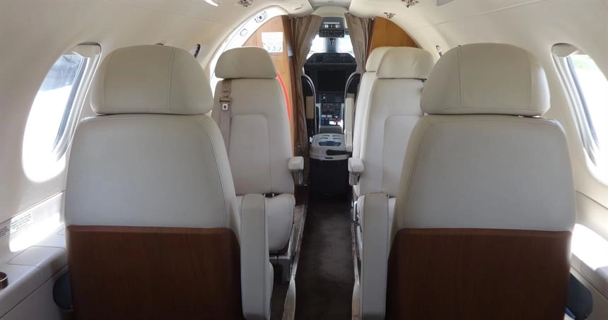 Embraer Phenom 300 PR-BLS