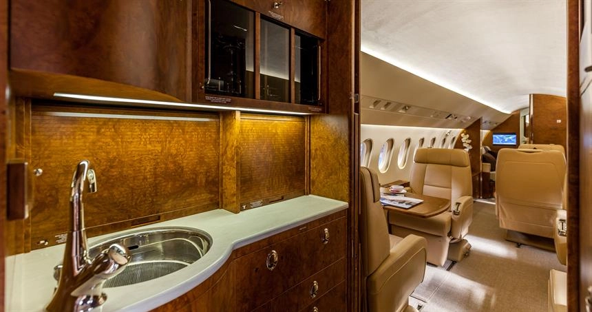 Dassault Falcon 900EX EASy LX-EMO