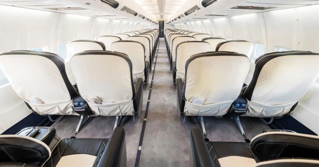 Boeing 737-500 VIP 9H-YES