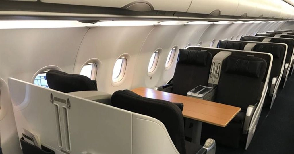 Airbus 318 Elite G-EUNB