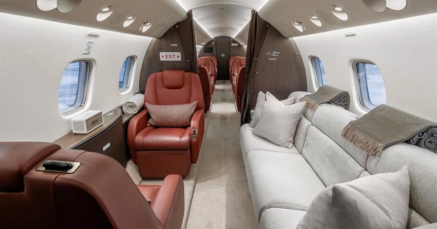 Embraer Legacy 650 YL-ECT