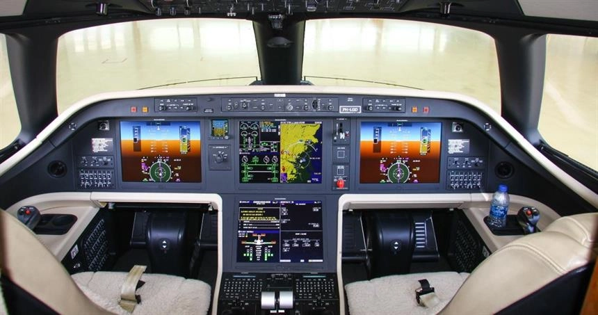 Embraer Legacy 500 OO-CYN