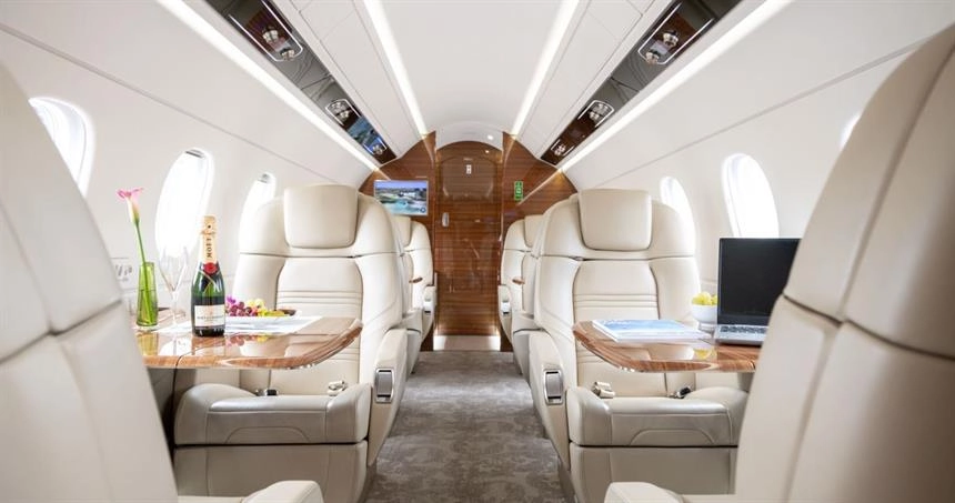 Embraer Legacy 500 OO-CYN
